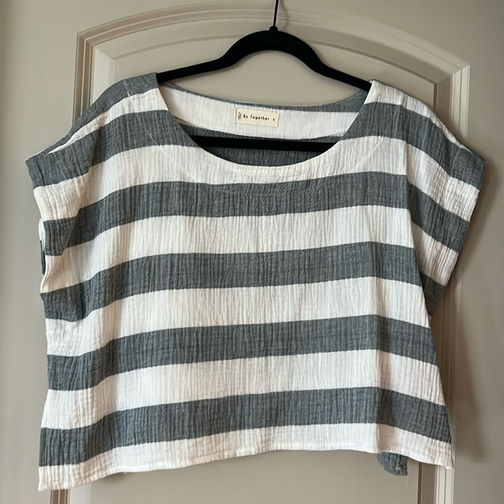 Like New! By Together top // Womens size small